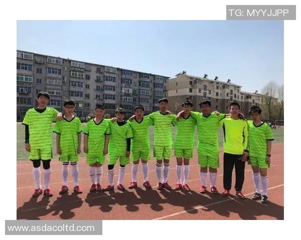 足球星碧成长历程与辉煌成就全面解析